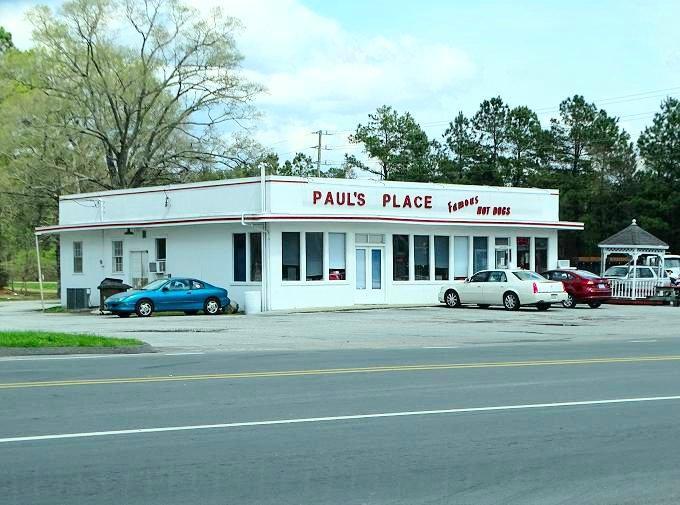 Paul`s Place Famous Hotdogs